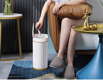 7L Smart Sensor Trash Can For Kitchen Garbage Tin for Bathroom Light Luxury Electric Family Living Room Cracks Trash Bin